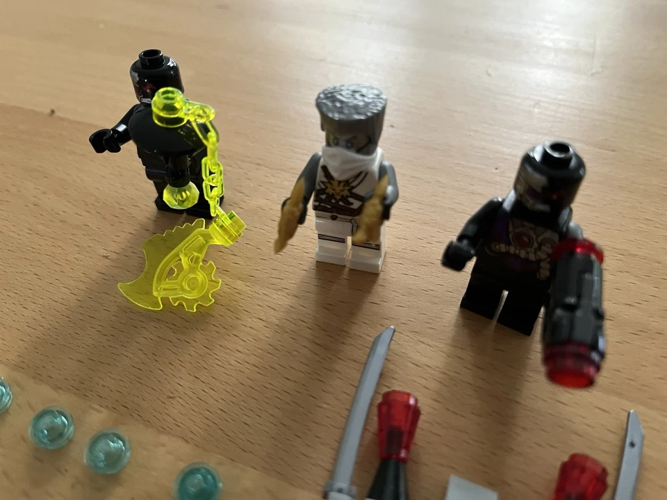 LEGO NINJAGO 70588 LE TUMBLER DU NINJA DE TITANE (COMPLET + NOTICES) - Photo 3/4