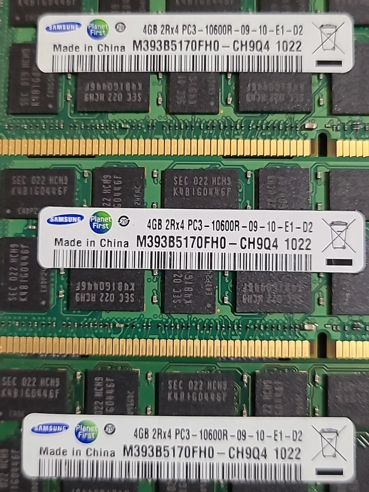 Lote De 8x Samsung 2Rx4 PC3-10600R ECC Servidor RAM M393B5170FH0-CH9Q4 (32GB Total) Foto 3 de 3