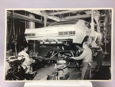 Chevrolet Impala 1968 Assembly Line Photo Black White Production