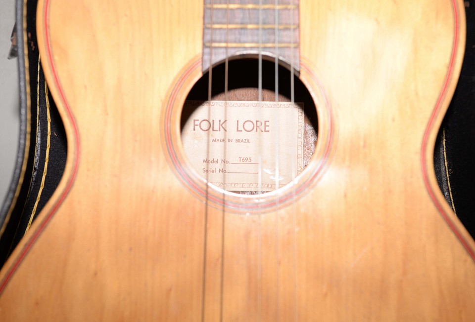 Folk Lore model T695 acoustic guitar & case collectible musical