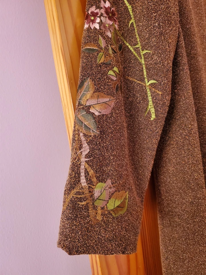 Newport News Mujer Chaqueta Larga Bordada,Talla 16W, Hecha en China Foto 4 de 4