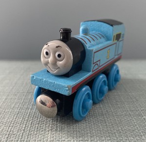 bigjigs thomas the tank engine