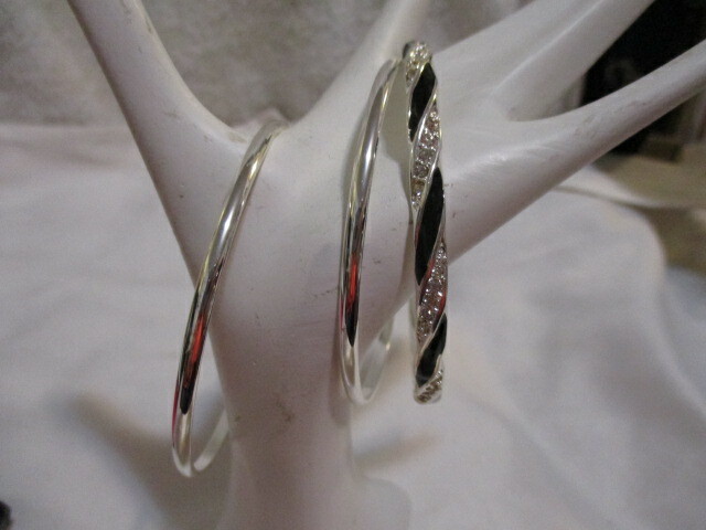 Picture 3 of 9