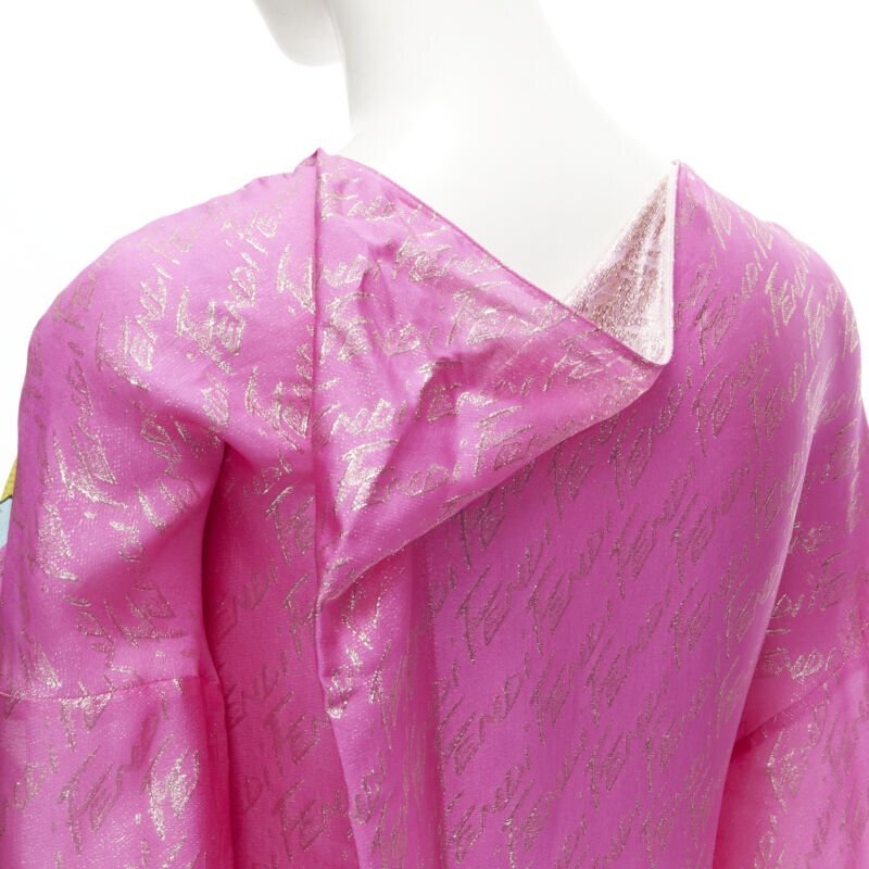 FENDI 2022 Runway Antonio Lopez metallic pink logo jacquard FENDI 2022 Runway Antonio Lopez metallic pink logo jacquard