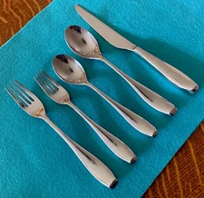 RETRONEU  Symphony  STAINLESS FLATWARE SILVERWARE - YOU CHOOSE THE PIECE CHOICE