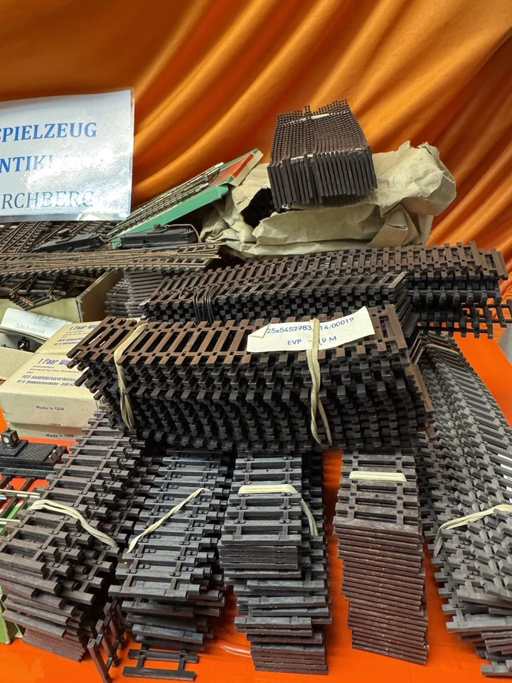 Riesen Konvolut PILZ Gleis DDR Weichen Kreuzungen Schienen Profile Antriebe H0 - Bild 4 von 4