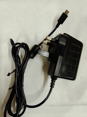 Netzteil 11UNMIC5P-2A5FTUK INPUT:100-240V-50/60Hz 0,5A OUTPUT:5V-2000mA