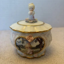 Precious Moments Porcelain Serenity Prayer Ardleigh Elliott Music trinket Box