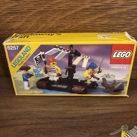 Lego 6257 Pirates  Castaway's Raft complete with instructions RARE 1989