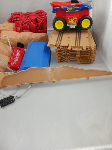 Hot Wheels Superman VS. Batman Slot Car Track -- Partial - Picture 5 of 13