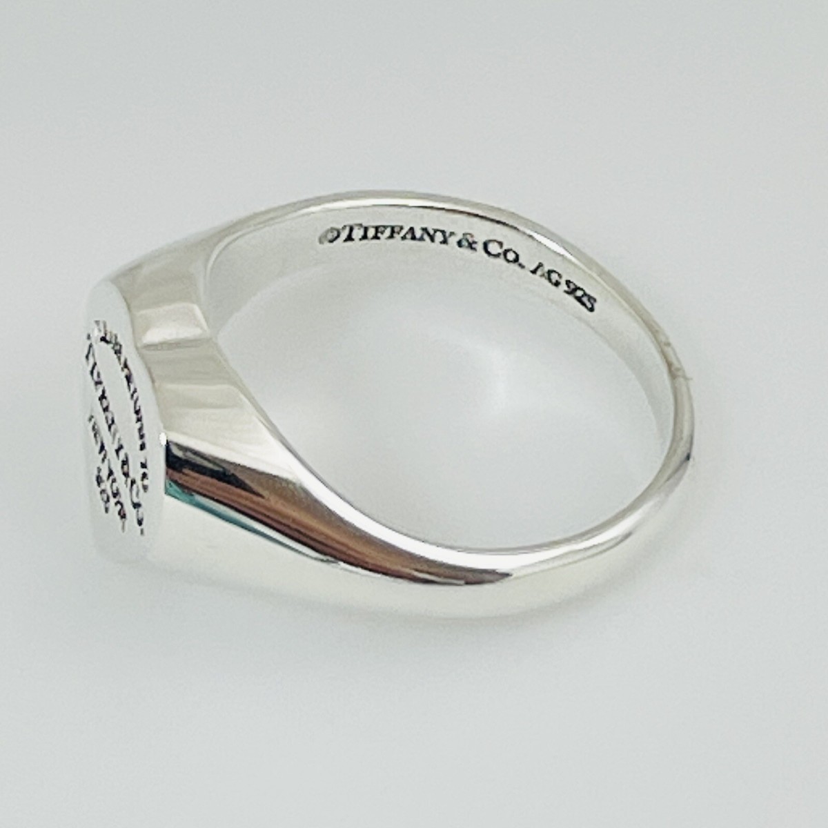 【Tiffany & Co】Heart Signet Ring ★名入れ可・日本未入荷 Tiffany & Co】Heart Signet Ring ☆名入れ可・日本未入荷