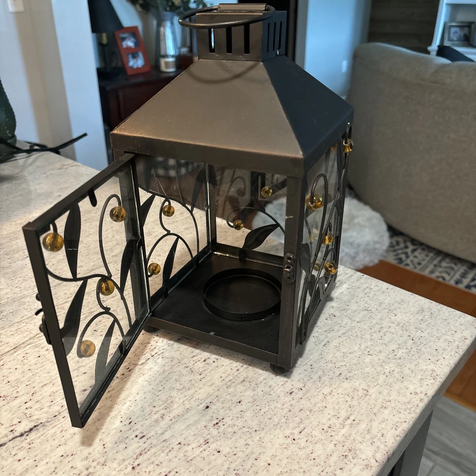 BLACK METAL POWDER COATED HANGING CANDLE LAMP - LEAF PATTERN W/GOLD BALLS - Image 2 of 2