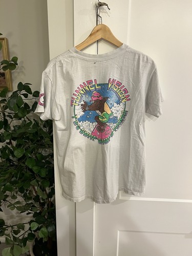 Vintage 80s Thrashed T&C Surf Tunnel Vision Surfing T-Shirt - Picture 8 of 8