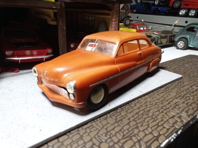 Monogram/Amt 1:25th Scale Build 1949Mercury Lead Sled