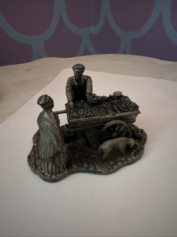 Vintage The Tudor Mint Heavy Pewter Collectable Figurine Street Seller