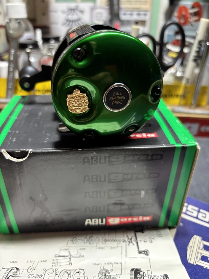 RARE GREEN, VINTAGE NEW IN BOX, OLD STOCK AMBASSADEUR 4600CB FISHING REEL LOT #3 - Image 3 of 4