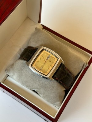 Vintage Seiko 5 DX TV Dial 38mm Automatic Day-Date Gold Dial