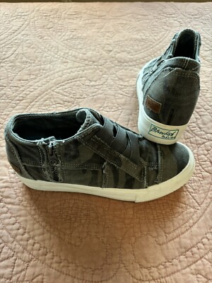 Blowfish Malibu Marley Camo Platform Side Zip Sneakers Size - Main Image