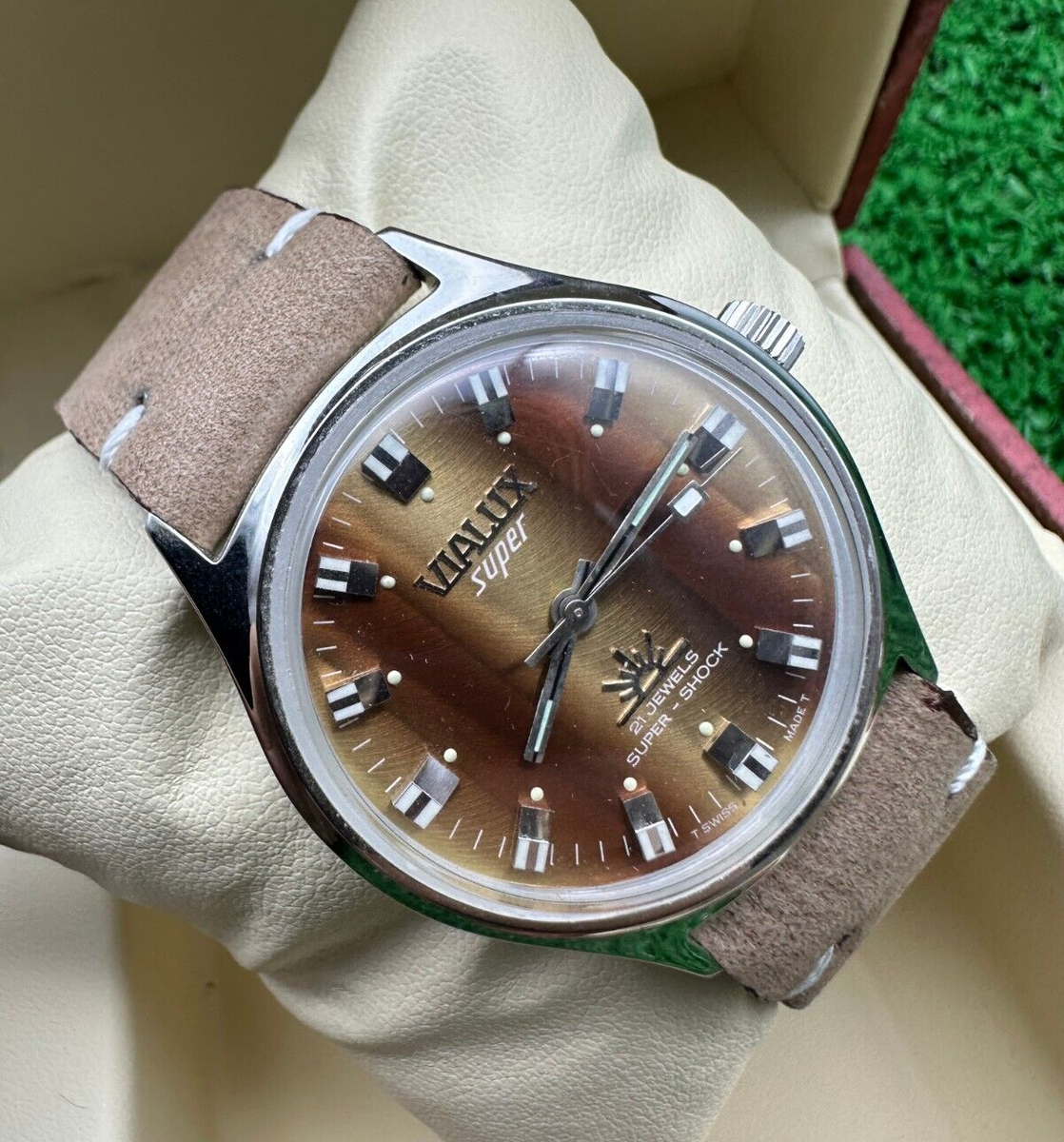 Nice VIALUX SUPER Watch Wooden Dial Manual 21 JEWELS Vintage 70s