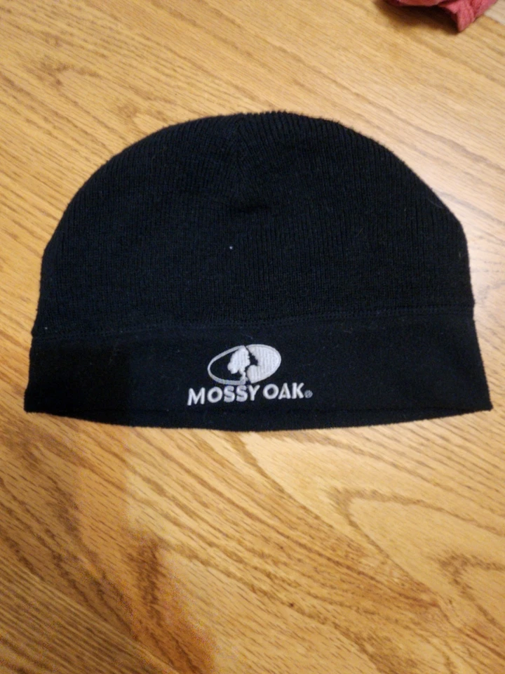 Mossy Oak Bass Pro Youth Medium Beanie Winter Hat Reversible Camouflage - Image 4 of 4