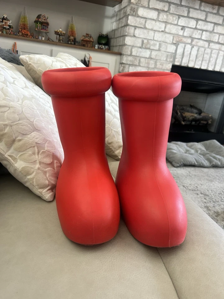 Big Red Size 8 Boots unisex Astro Boy - Image 3 of 4