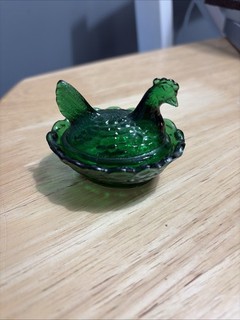 Vintage Mini Boyd Hen On Nest Columbia Green 2.5”