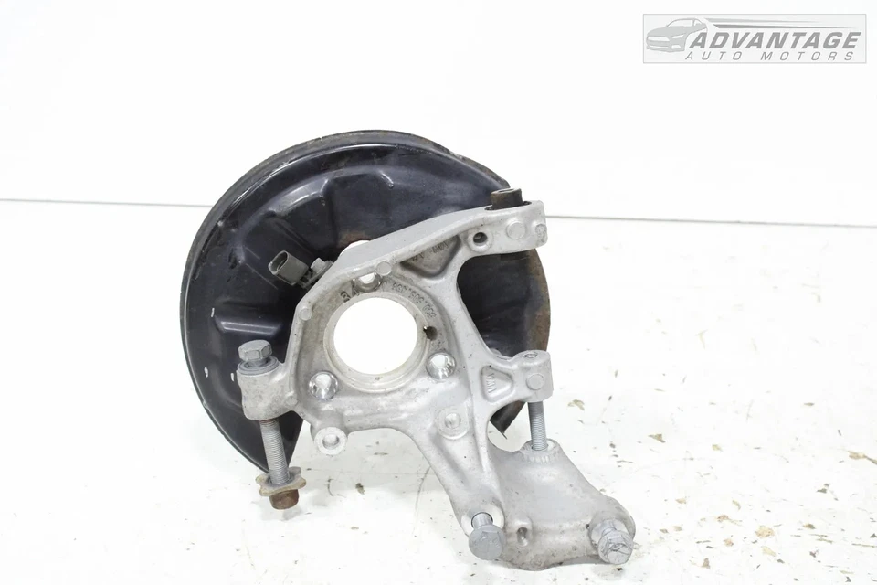 2015-2020 AUDI A3 QUATTRO AWD REAR RIGHT SIDE SPINDLE KNUCKLE SPLASH SHIELD OEM - Image 2 of 4