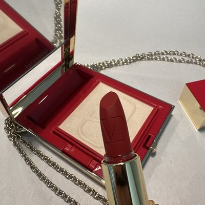 Valentino Go-Clutch Powder 01 Very Light & 219a Star Studded