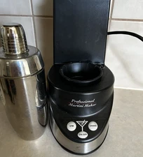 Waring Pro Professional Electric Martini Maker Cocktail Shake Stir WM007 TESTED