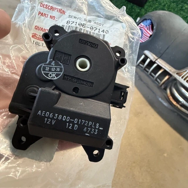 SERVO AMORTIGUADOR DE RECIRCULACIÓN ORIGINAL TOYOTA TUNDRA HIGHLANDER GX460 87106-07140 Foto 4 de 4