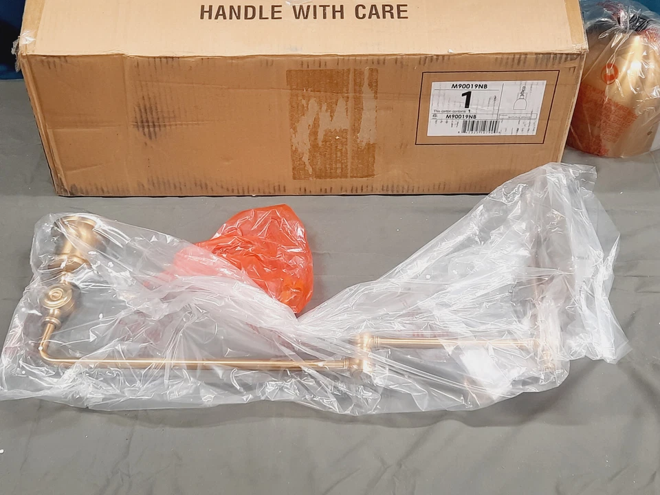 Aplique de pared ajustable Savoy House 1 luz 14", latón natural - M90019NB Foto 2 de 4