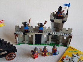 LEGO 6062 Battering Ram 1987 Black Knights Castle 6062-1 Black Falcons