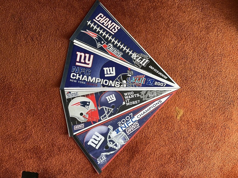 4 Vintage Super Bowl XXLI Giants Patriots Pennants .