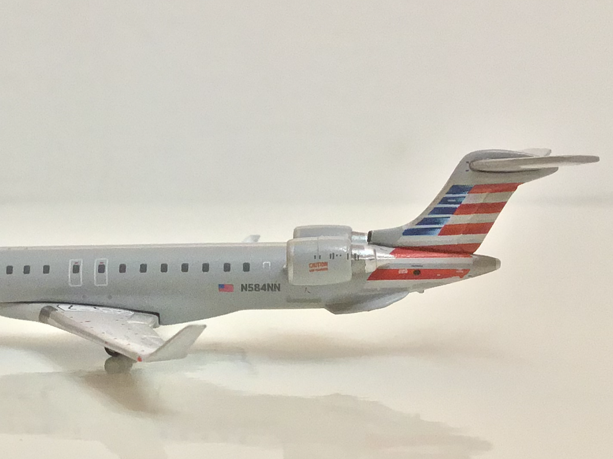 Aereo In Miniatura Bombardier CRJ900 GeminiJets Scala 1:400 - Colorazione House - RARO