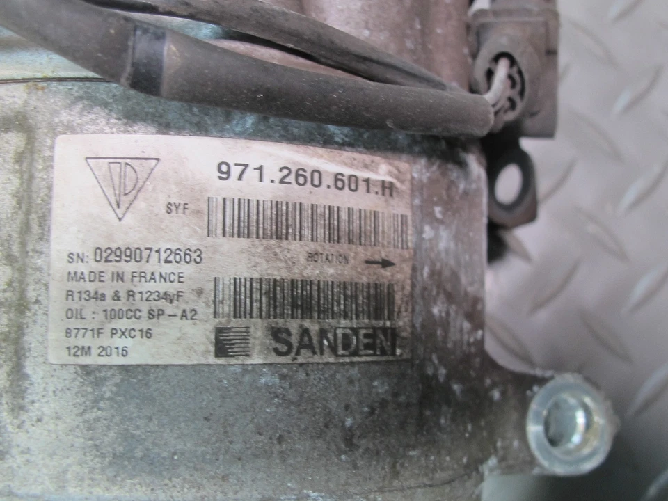 17-23 PORSCHE PANAMERA 971 2.9L A/C AIR CONDITION COMPRESSOR 971260601H - Image 3 of 4