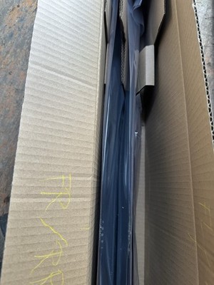 Isuzu 5867630762 DMAX Türvisier Set