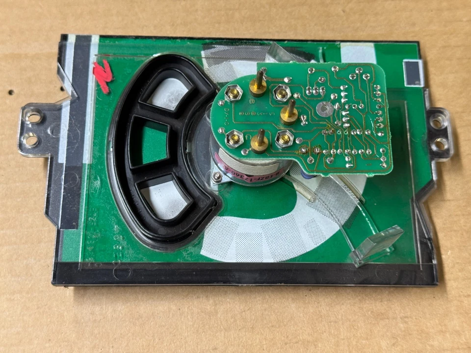 87-89 Ford Mustang 6k tacômetro medidor de cluster painel de instrumentos 2.3 e 4 cilindros - Imagem 4 de 4