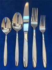 CHOOSE YOUR CHOICE - Oneida Stainless Flatware RISOTTO 18/10 Pattern - NICE!