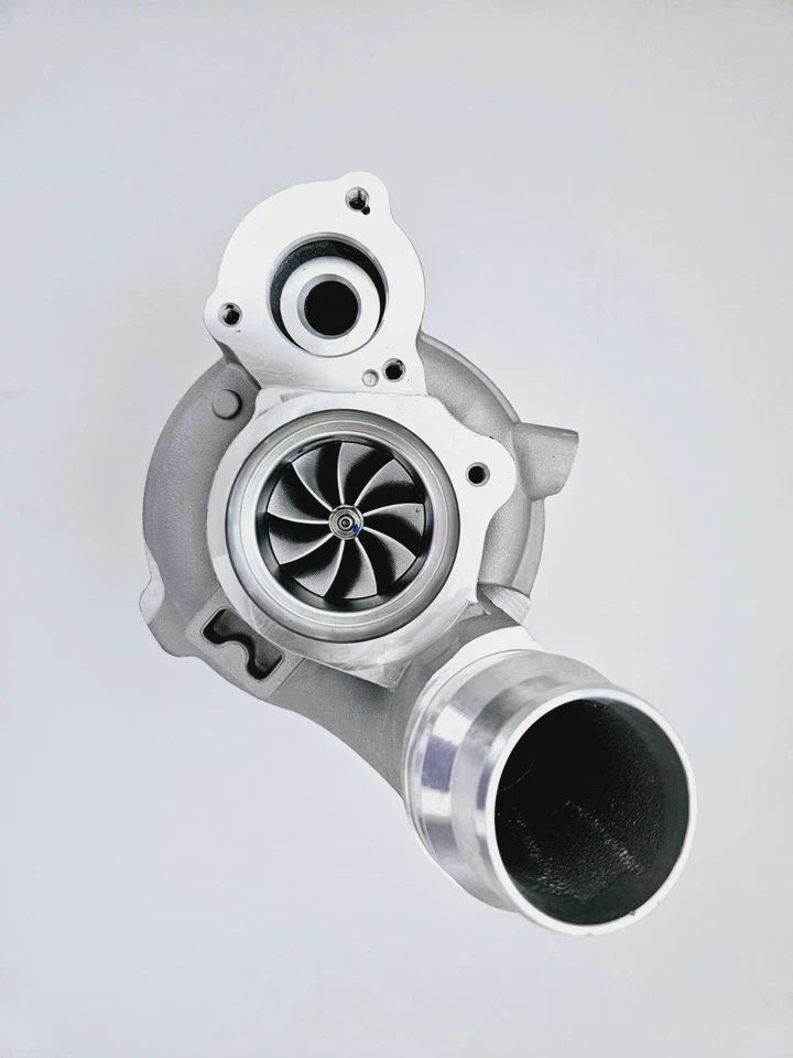 BMW M135i 235i 335i 535i N55B30 PWG Turbo Actualización Super Core G25 660 Etapa 2 Foto 2 de 4