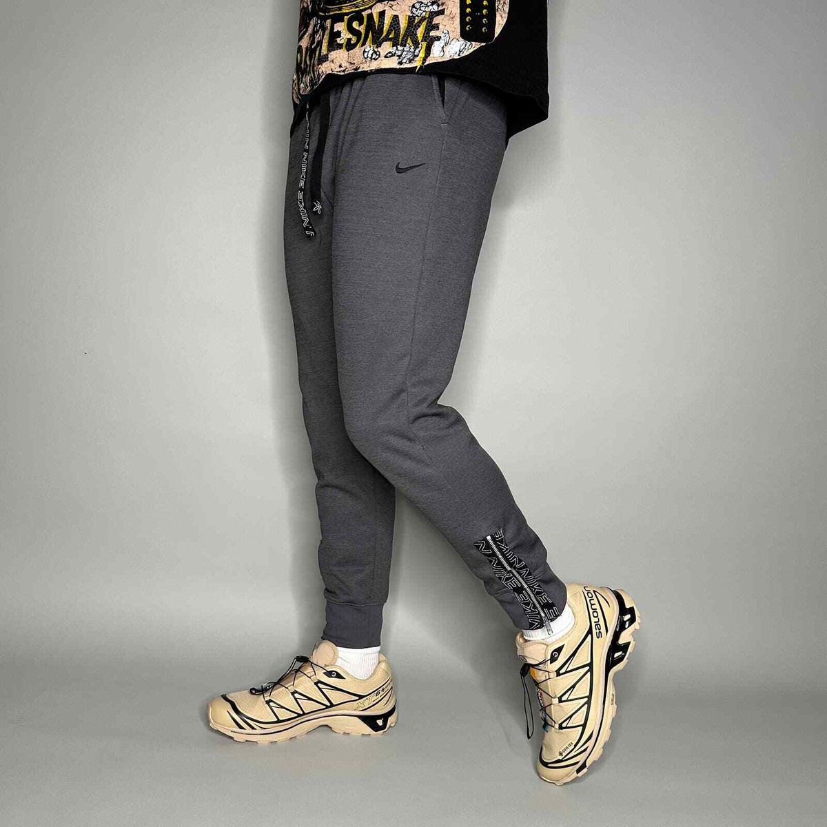 Nike Joggers Mens M Dark Grey Polyester Sweatpants Black Swoosh