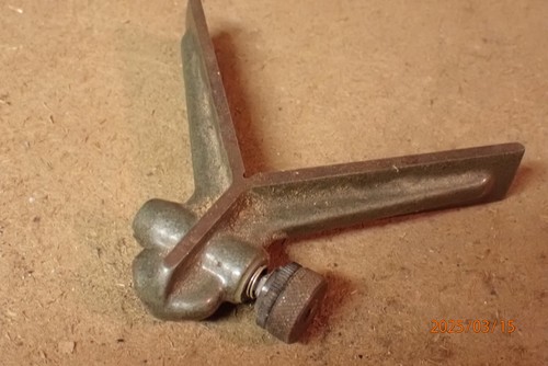 OLDER MITUTOYO JAPAN CENTER HEAD FOR COMBINATION SQUARE RULE MACHINIST TOOL - Picture 5 of 6