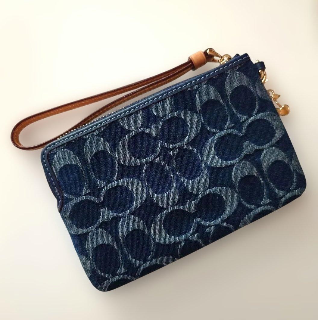 COACH Pouch Wallet Corner Zip Wristlet Signature Denim | eBay