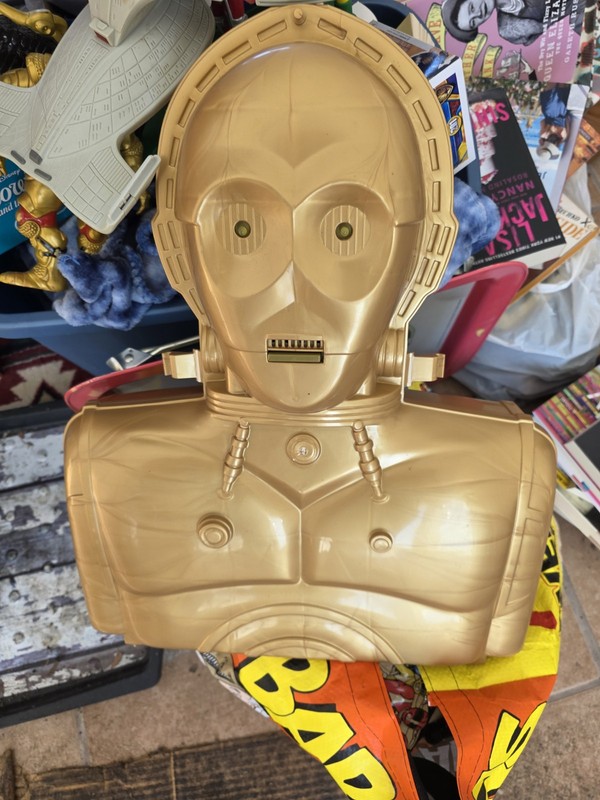 Star Wars: Trilogy Collection C-3PO Carrying Case Fig Inverted During Production