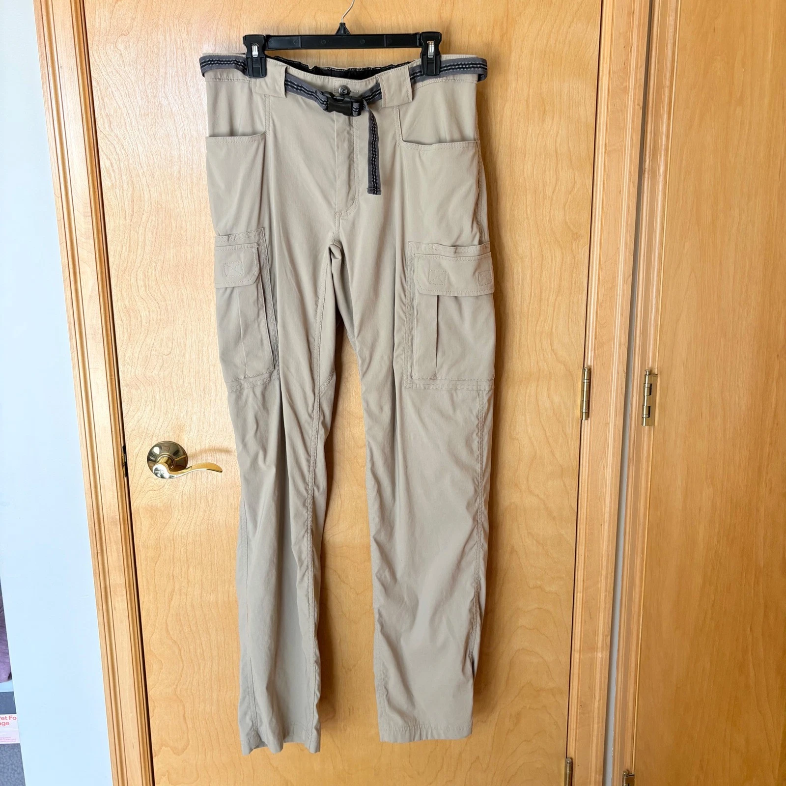Duluth Trading Co Cargo Pants Mens L x 36 Stone Nylon Spandex Belted Hiking
Opens in a new window or