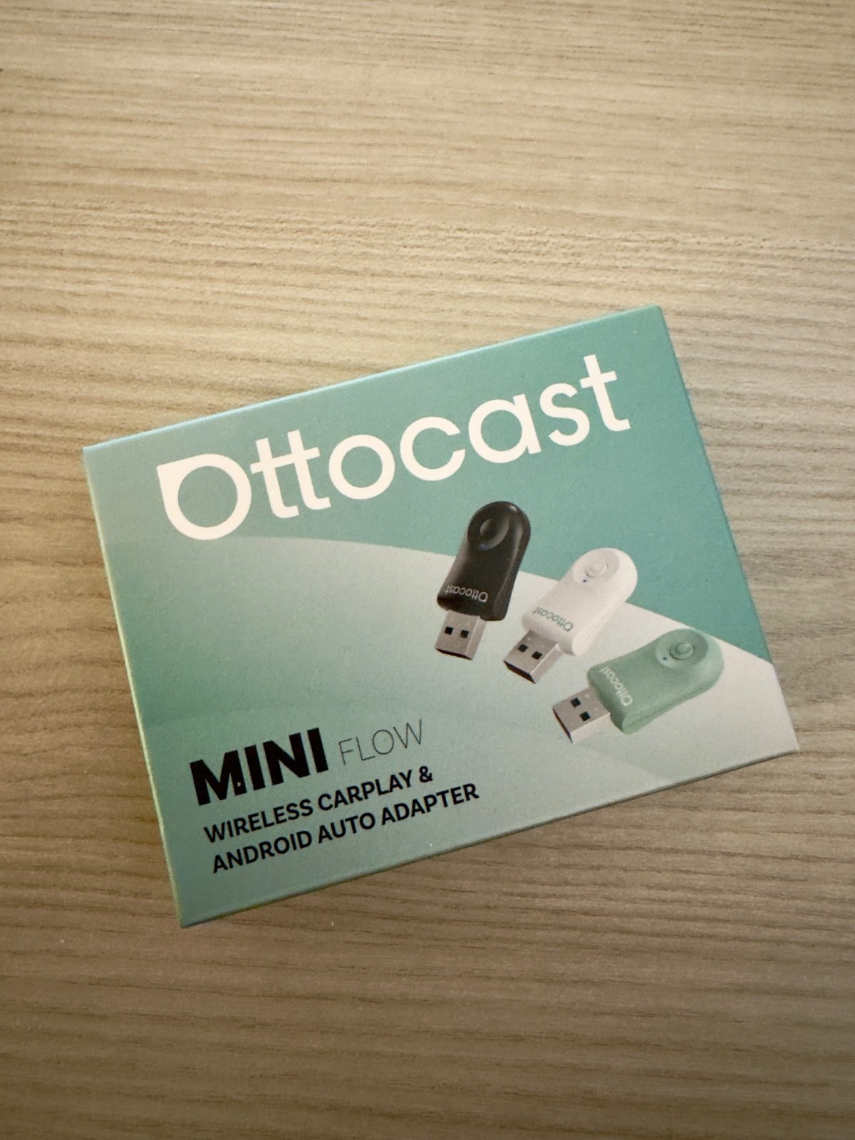 Ottocast MINI FLOW Wireless: Adattatore CarPlay e Android Auto 2-in-1 - 1