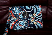 VERA BADLEY WOMEN'S LARGE QUILTED COTTON MULTI WRISTLET ENVILOPE WALLET  NWOT