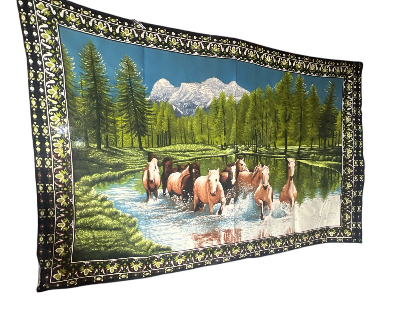 VTG ATC New York Horse Running 100% Cotton Tapestry 35” X 53”