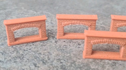 Model Railway Brick Red Colour Fireplace X5 Pieces HO OO Scale 24mm X 14mm Size - Picture 4 of 7
