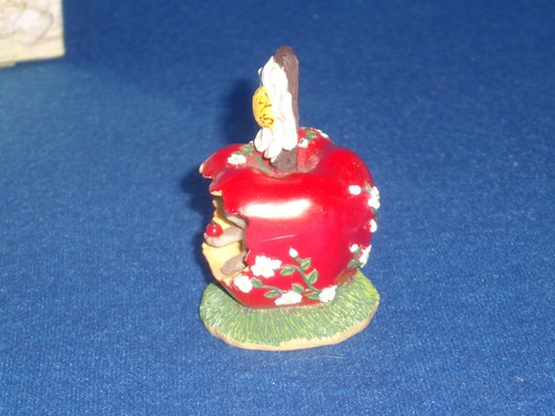 Figura Fitz Floyd Teeny Tiny Tale Get Your Candy Apple Here decoración del hogar #80/3 - Imagen 3 de 8