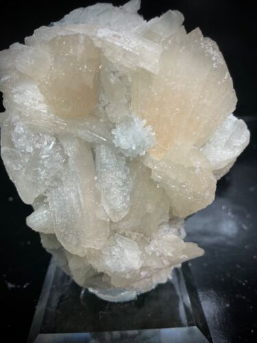 Apophyllit - Stilbit - Cluster - Ursprung - Sauda Mine, Jalgaon, Maharashtra 189g